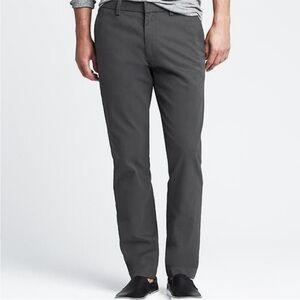 Banana Republic Men's Aiden Slim
Fit Chino Charcoal Grey NWT 33X30 33W 30L